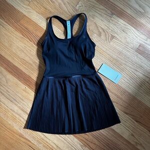 Lululemon Scoop-Neck Pleated Tennis Dress Size 4